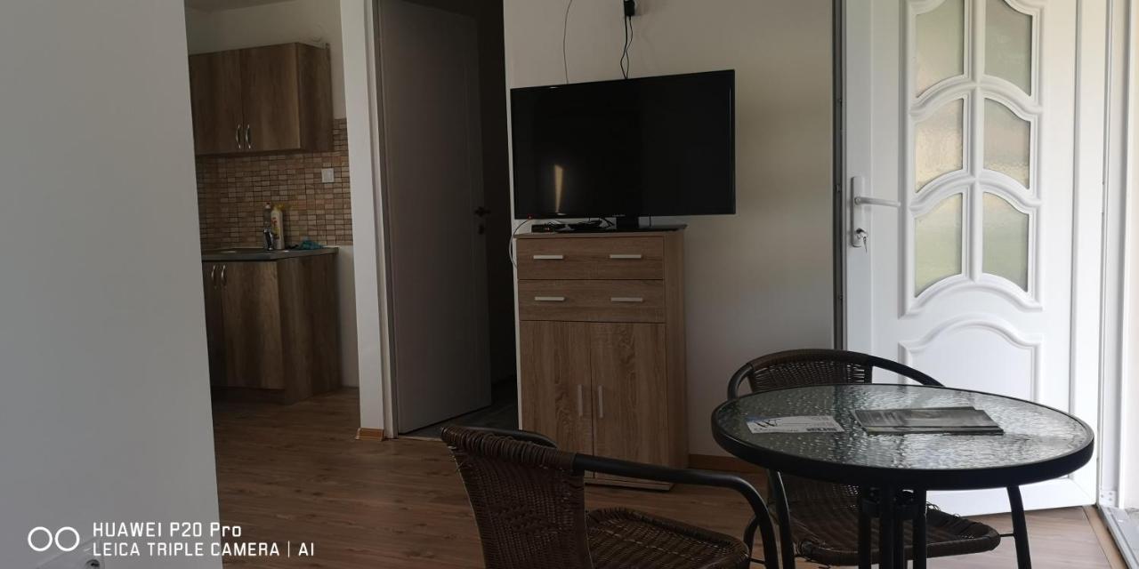 Rákóczi Vendégház Poroszló Esterno foto