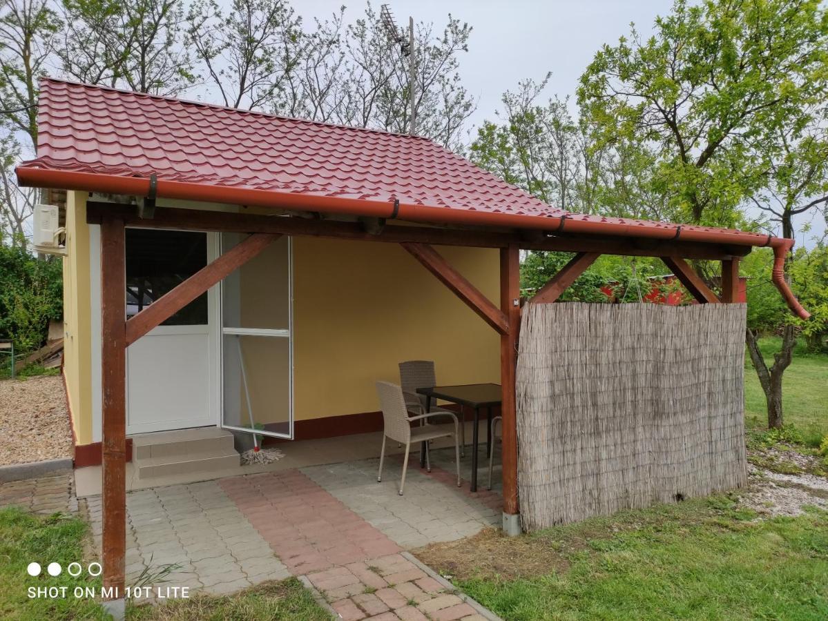 Rákóczi Vendégház Poroszló Esterno foto