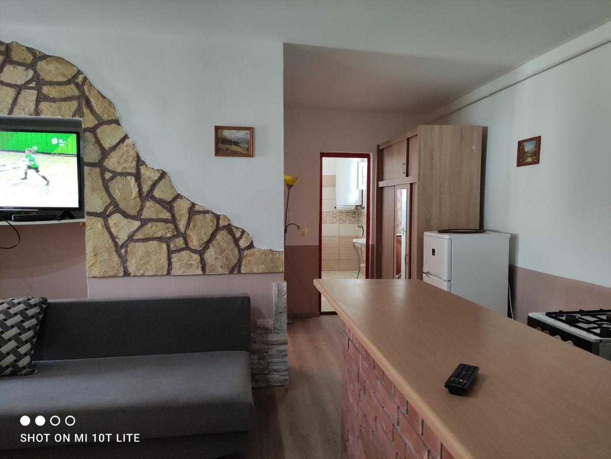 Rákóczi Vendégház Poroszló Esterno foto