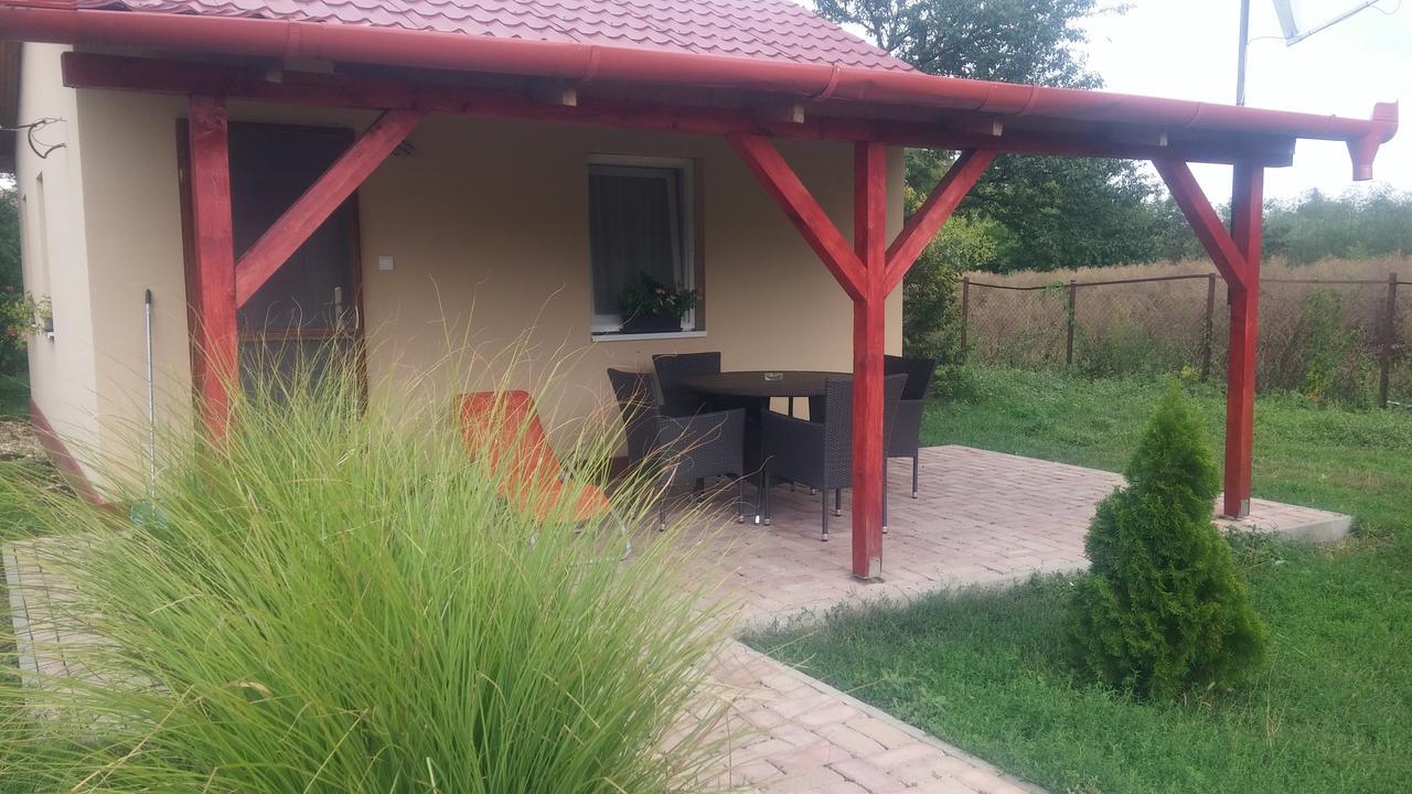 Rákóczi Vendégház Poroszló Esterno foto